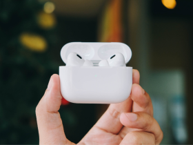 AirPods